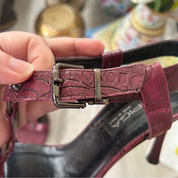 Via Spiga Plum Purple Hand Tooled Leather T-Strap Sandals - Picture 5 of 9
